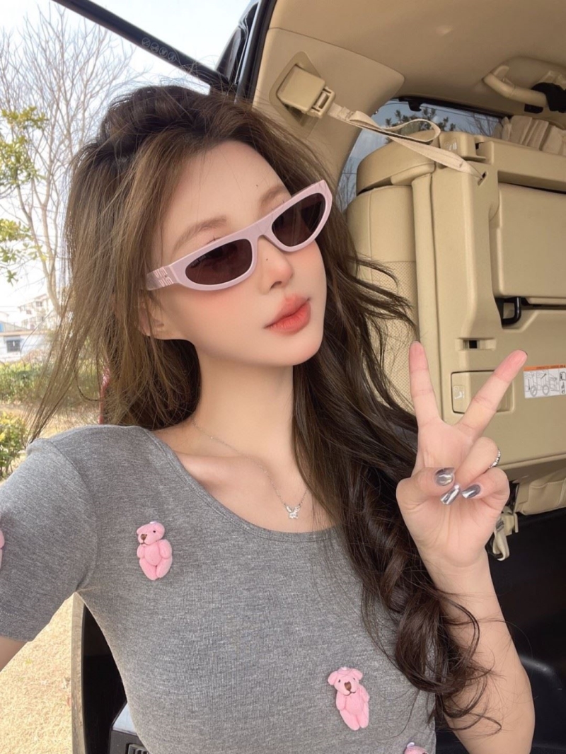 Miu miu Sunglasses